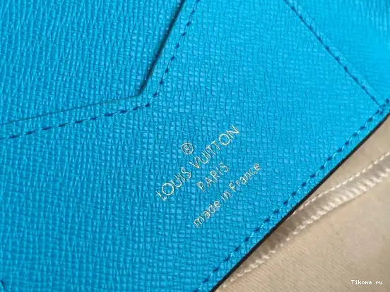 Affordable VUITTON LOUIS PASSPORT COVER 0523